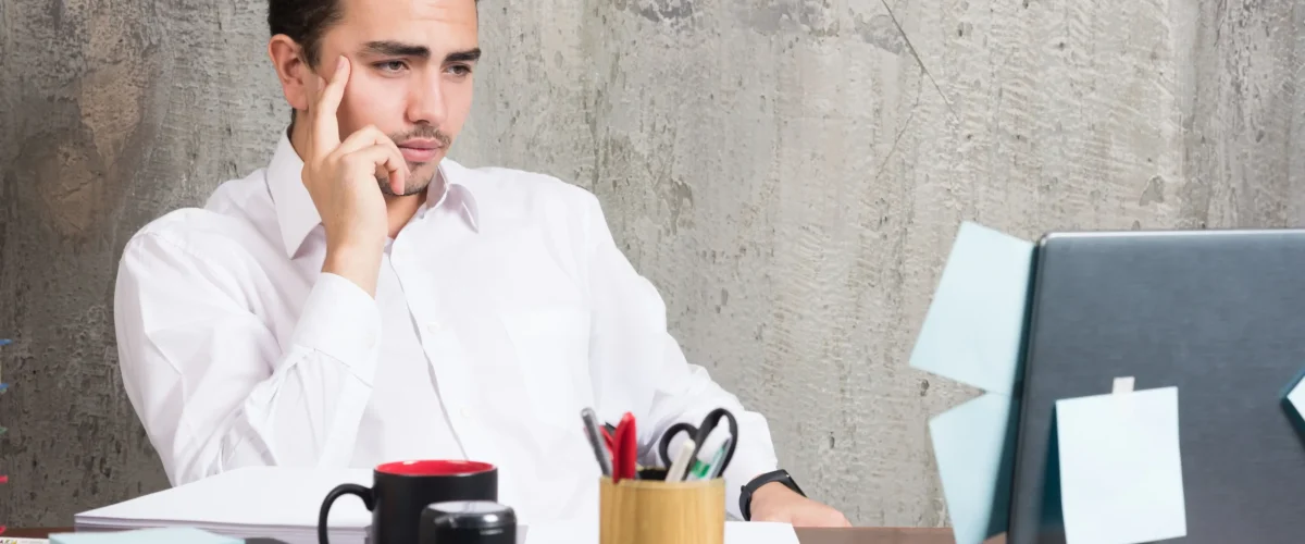 Unconfidently work at office Unconfidently work at office